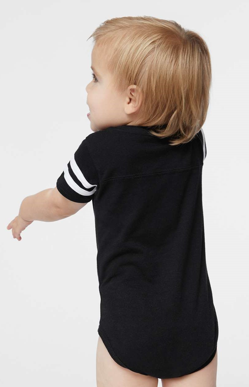 Rabbit Skins 4437 Black / White