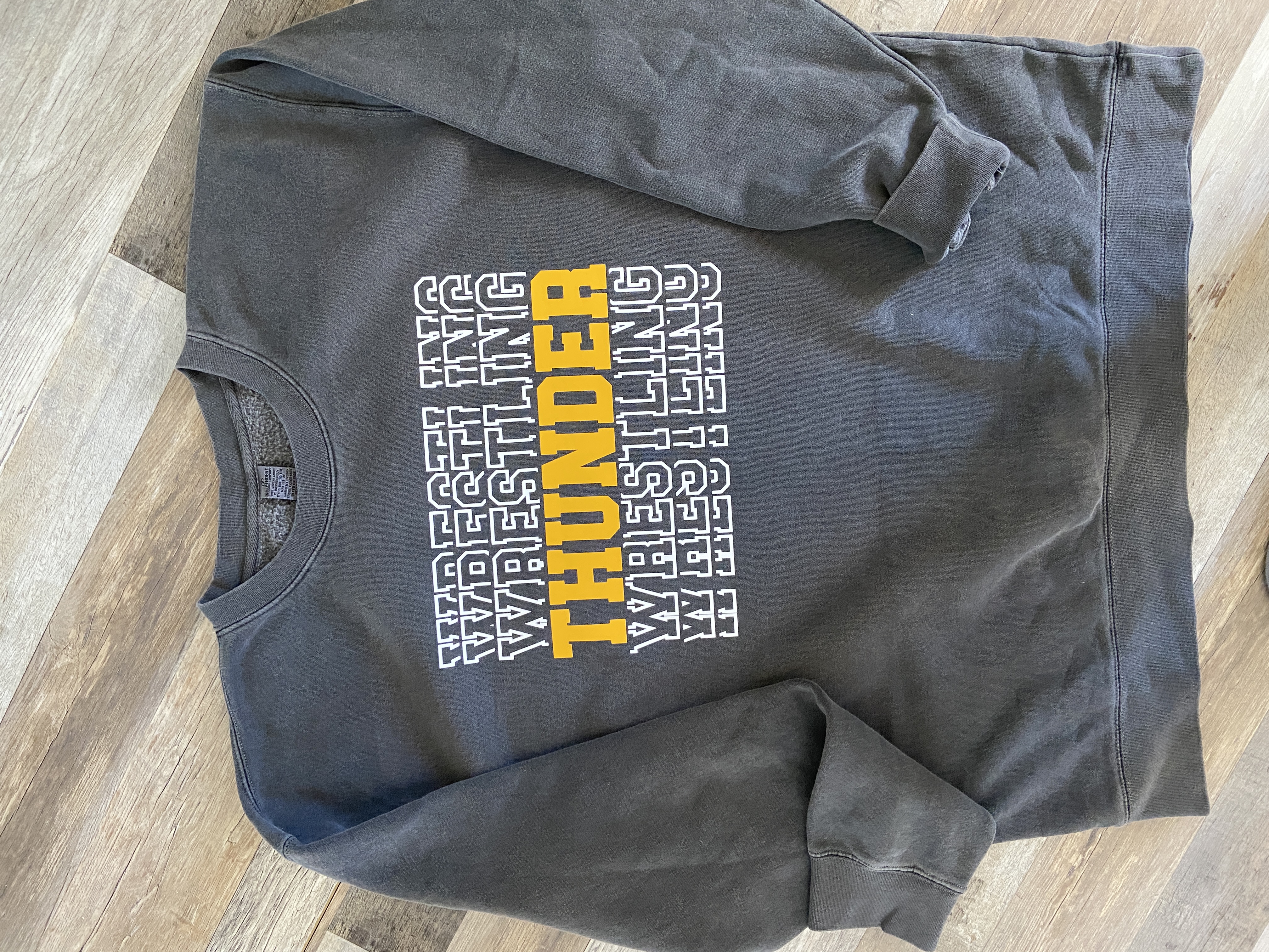 Independent Trading Heavyweight Pigment Dyed Sweatshirt Independent Trading Heavyweight Pigment Dyed Sweatshirt